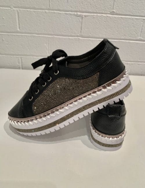 Sky Sneakers - Black