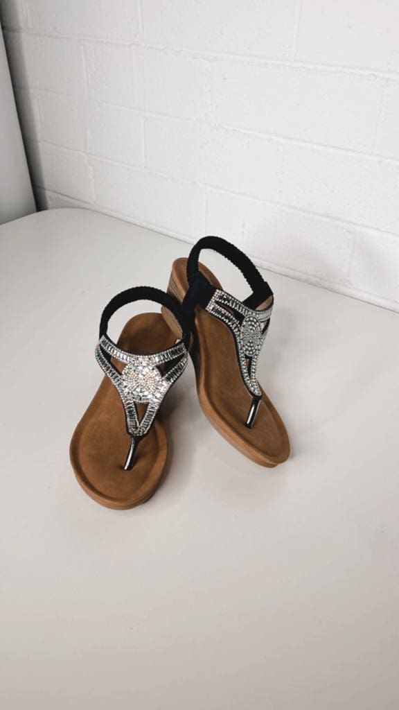 Sienna Wedge Sandal - Black - Image 4