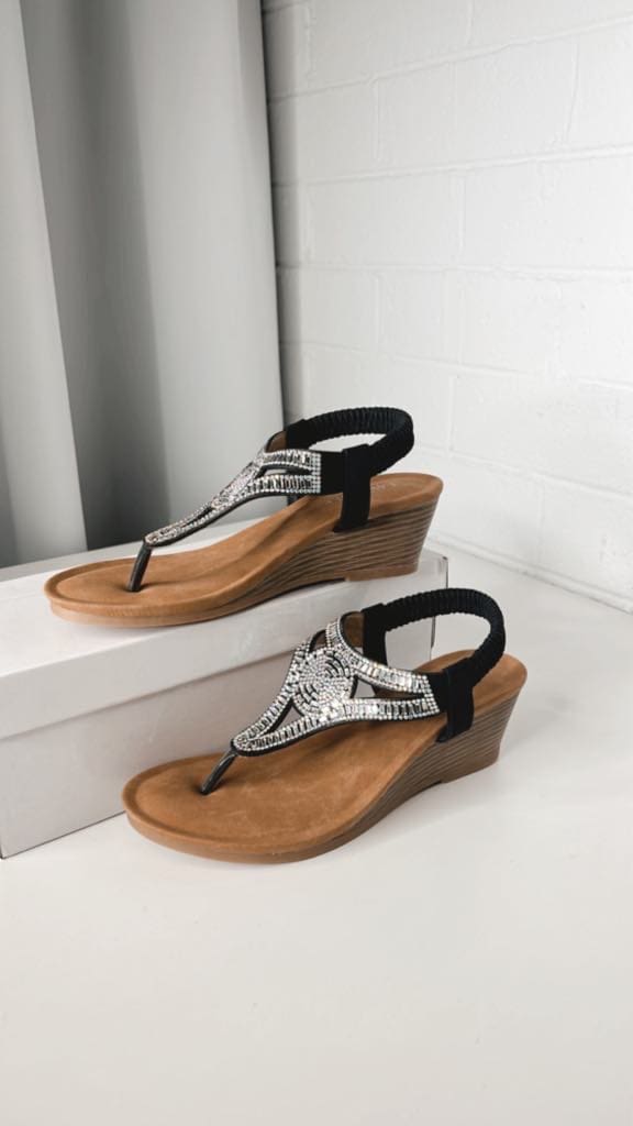 Sienna Wedge Sandal - Black - Image 3