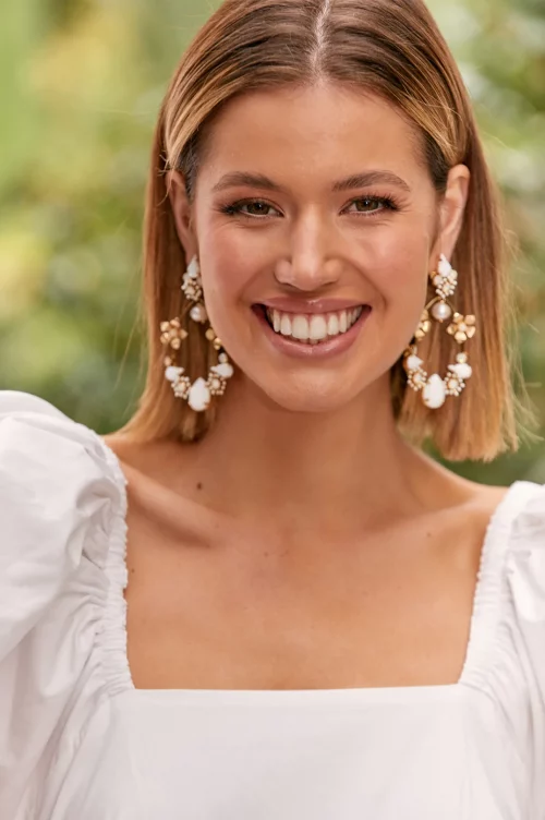 In Flower Earrings (White/Gold)